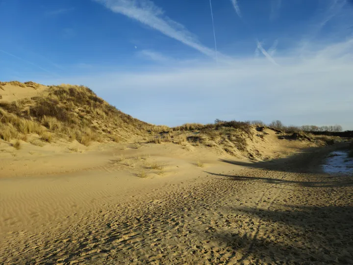 Oostnieuwkerke duinen wandeling in de koude (België)